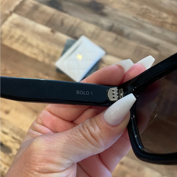 Ysl sunnies - Picture 4 of 6